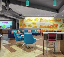 Tru by Hilton Cleveland Midtown Lobby