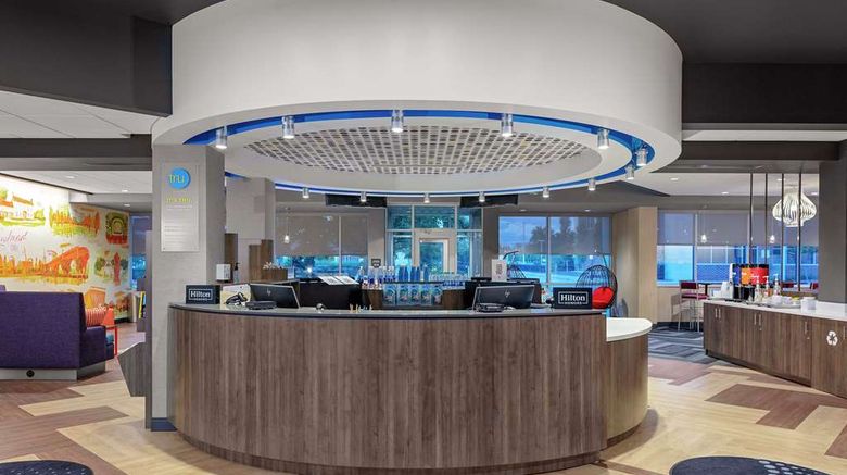 <b>Tru by Hilton Cleveland Midtown Lobby</b>. Images powered by <a href="https://iceportal.shijigroup.com/" title="IcePortal" target="_blank">IcePortal</a>.