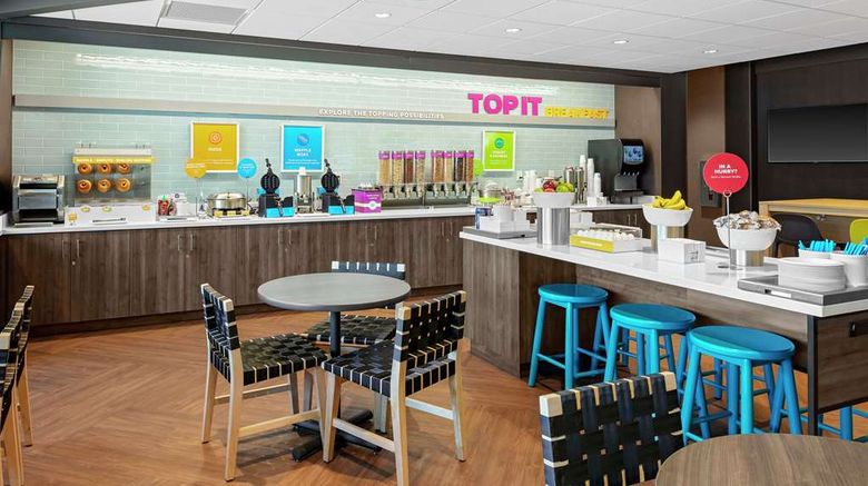 <b>Tru by Hilton Cleveland Midtown Restaurant</b>. Images powered by <a href="https://iceportal.shijigroup.com/" title="IcePortal" target="_blank">IcePortal</a>.
