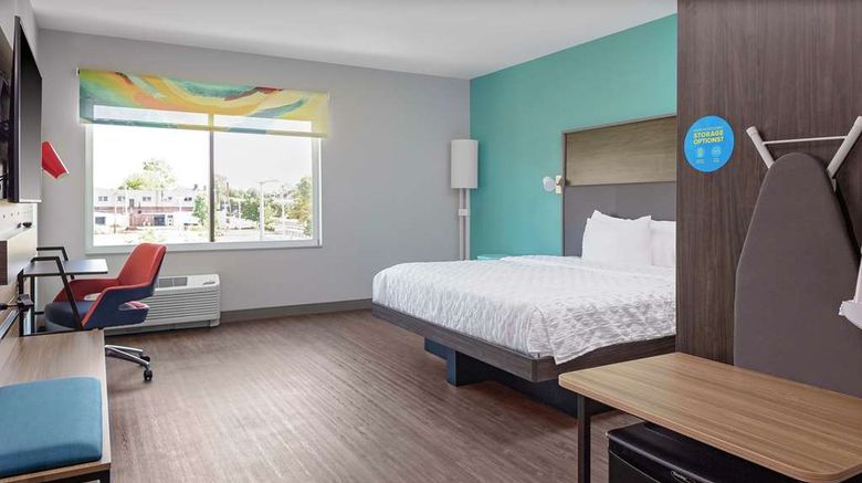 <b>Tru by Hilton Cleveland Midtown Room</b>. Images powered by <a href="https://iceportal.shijigroup.com/" title="IcePortal" target="_blank">IcePortal</a>.