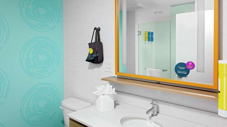 <b>Tru by Hilton Cleveland Midtown Room</b>. Images powered by <a href="https://iceportal.shijigroup.com/" title="IcePortal" target="_blank">IcePortal</a>.