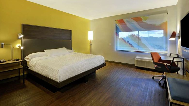 <b>Tru by Hilton Mason Kings Island Room</b>. Images powered by <a href="https://iceportal.shijigroup.com/" title="IcePortal" target="_blank">IcePortal</a>.