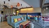 Tru by Hilton Mason Kings Island Lobby