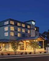 The Bevy Boerne a DoubleTree Hotel