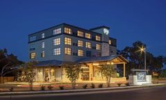 The Bevy Boerne a DoubleTree Hotel