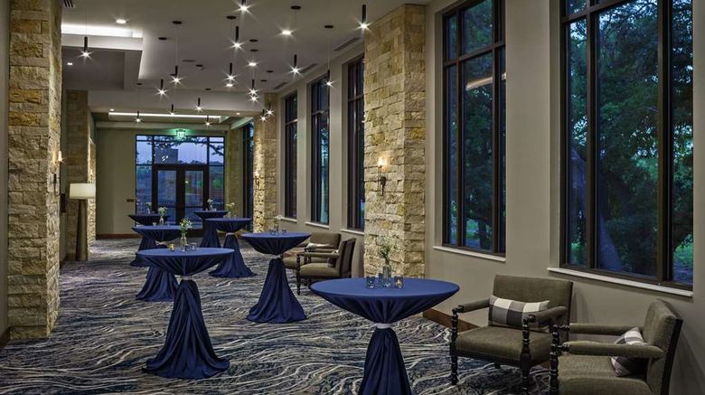 <b>The Bevy Boerne a DoubleTree Hotel Lobby</b>. Images powered by <a href="https://iceportal.shijigroup.com/" title="IcePortal" target="_blank">IcePortal</a>.