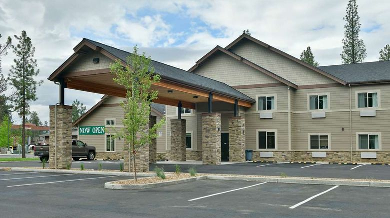 GrandStay Hotel and Suites Sisters OR Exterior. Images powered by <a href="https://iceportal.shijigroup.com" target="_blank" rel="noopener">Ice Portal</a>.