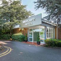 Mercure Cardiff North Hotel