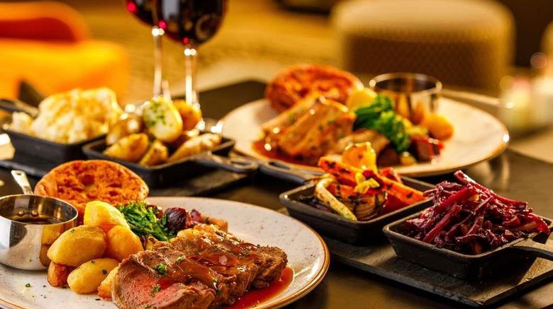 <b>Mercure Cardiff North Hotel Restaurant</b>. Images powered by <a href="https://iceportal.shijigroup.com/" title="IcePortal" target="_blank">IcePortal</a>.