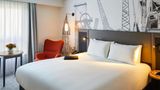 <b>Mercure Cardiff North Hotel Room</b>. Images powered by <a href="https://iceportal.shijigroup.com/" title="IcePortal" target="_blank">IcePortal</a>.