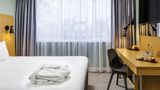 Greet London Harlow Room