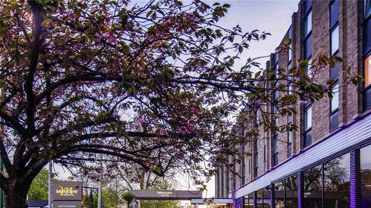 Mercure Nottingham Sherwood Exterior