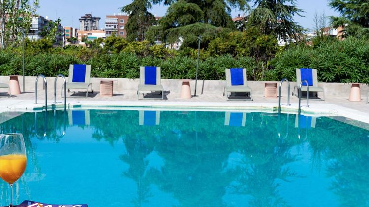 Ibis Styles Madrid Las Ventas Hotel Pool