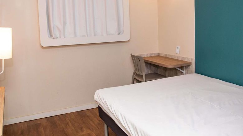 <b>Ibis Budget Itaperuna Room</b>. Images powered by <a href="https://iceportal.shijigroup.com/" title="IcePortal" target="_blank">IcePortal</a>.