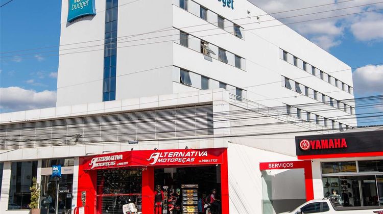 Ibis Budget Itaperuna Exterior