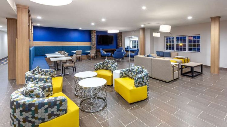 Microtel Inn & Suites College Station Lobby