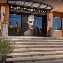 Hotel Arles Plaza