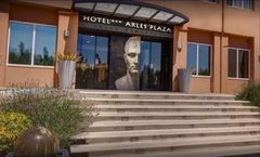 Hotel Arles Plaza
