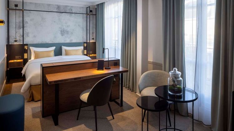 Victoria Palace Hotel Suite