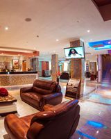 Tiffany Diamond Hotel Makunganya