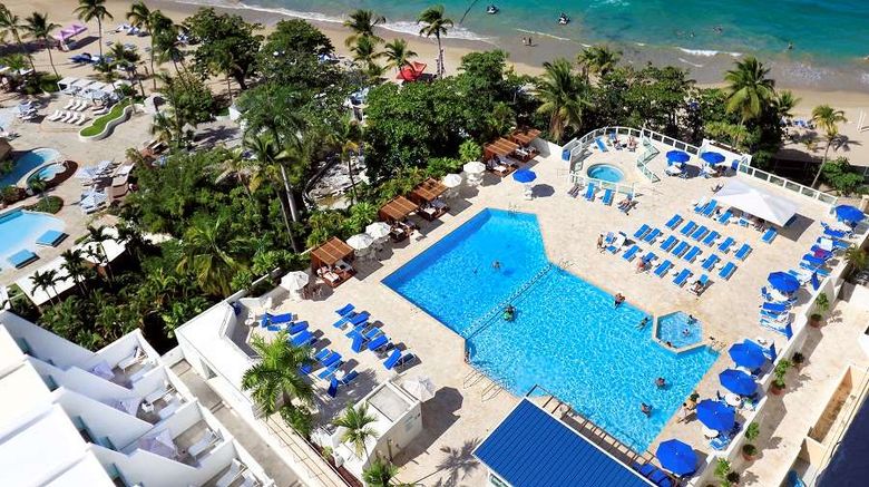<b>Muare St Clair Hotel Pool</b>. Images powered by <a href="https://iceportal.shijigroup.com/" title="IcePortal" target="_blank">IcePortal</a>.