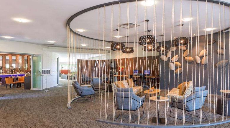 <b>Bunbury Hotel Koombana Bay Lobby</b>. Images powered by <a href="https://iceportal.shijigroup.com/" title="IcePortal" target="_blank">IcePortal</a>.