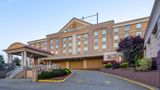 Days Hotel by Wyndham North Bergen Exterior