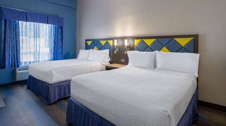 Days Hotel by Wyndham North Bergen Room