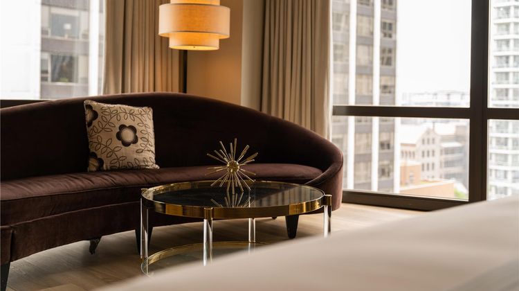 Thompson Chicago by Hyatt Room