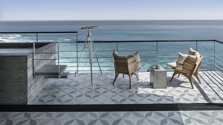 <b>The Cape, A Thompson Hotel by Hyatt Suite</b>. Images powered by <a href="https://iceportal.shijigroup.com/" title="IcePortal" target="_blank">IcePortal</a>.