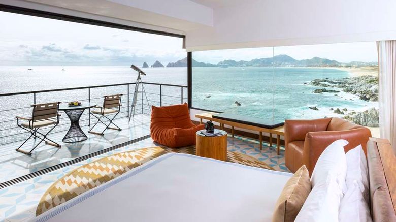<b>The Cape, A Thompson Hotel by Hyatt Suite</b>. Images powered by <a href="https://iceportal.shijigroup.com/" title="IcePortal" target="_blank">IcePortal</a>.