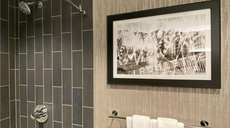 Hyatt Place Las Vegas Silverton Village Room