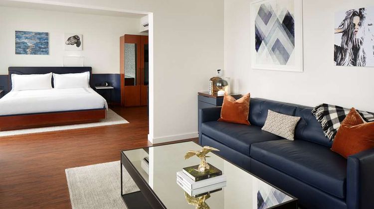 Thompson Seattle by Hyatt Suite