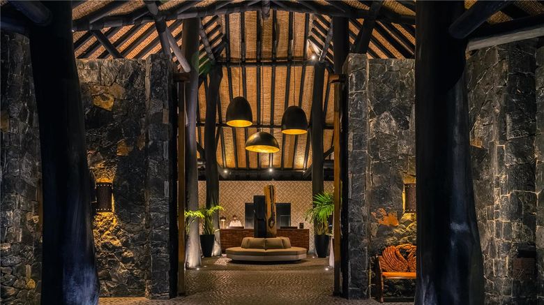 <b>Thompson Zihuatanejo Lobby</b>. Images powered by <a href="https://iceportal.shijigroup.com/" title="IcePortal" target="_blank">IcePortal</a>.