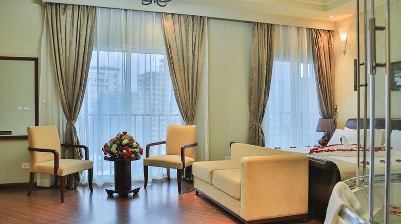 <b>Magnolia Hotel & Conference Center Suite</b>. Images powered by <a href="https://iceportal.shijigroup.com/" title="IcePortal" target="_blank">IcePortal</a>.