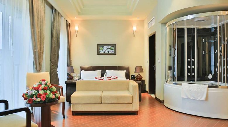 <b>Magnolia Hotel & Conference Center Suite</b>. Images powered by <a href="https://iceportal.shijigroup.com/" title="IcePortal" target="_blank">IcePortal</a>.
