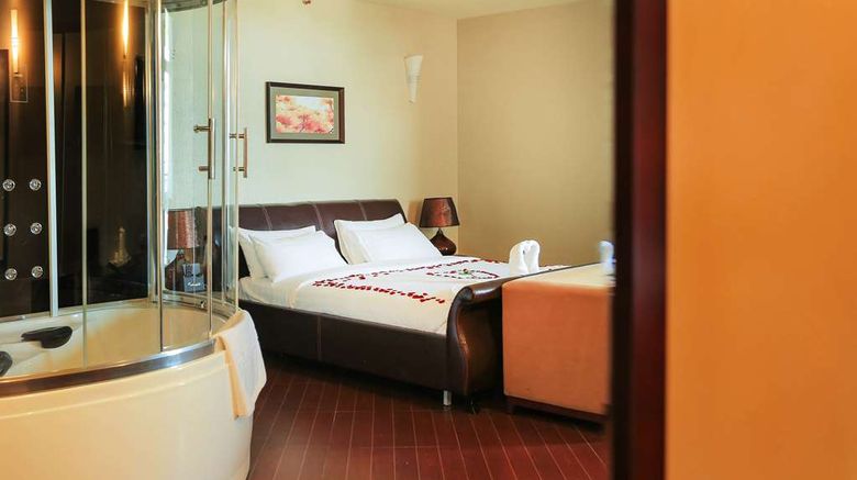 <b>Magnolia Hotel & Conference Center Room</b>. Images powered by <a href="https://iceportal.shijigroup.com/" title="IcePortal" target="_blank">IcePortal</a>.