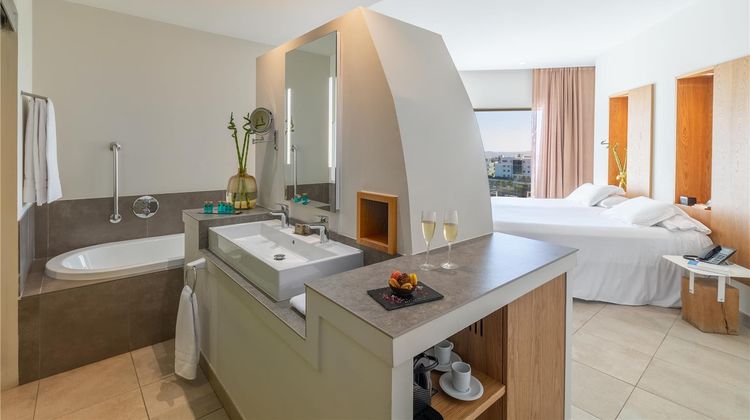 Higueron Hotel, Curio Collection Other