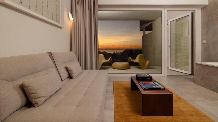 Higueron Hotel, Curio Collection Room