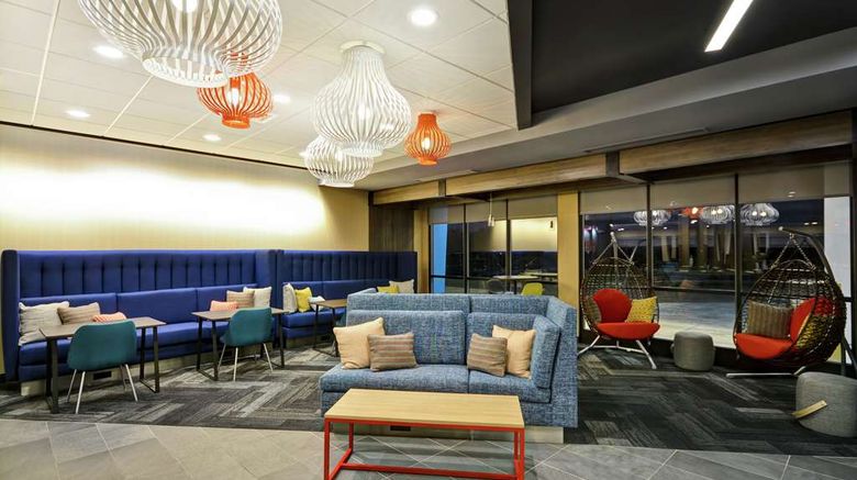 <b>Tru by Hilton Huber Heights Dayton Lobby</b>. Images powered by <a href="https://iceportal.shijigroup.com/" title="IcePortal" target="_blank">IcePortal</a>.