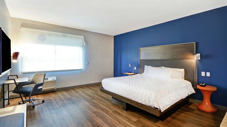 <b>Tru by Hilton Huber Heights Dayton Room</b>. Images powered by <a href="https://iceportal.shijigroup.com/" title="IcePortal" target="_blank">IcePortal</a>.
