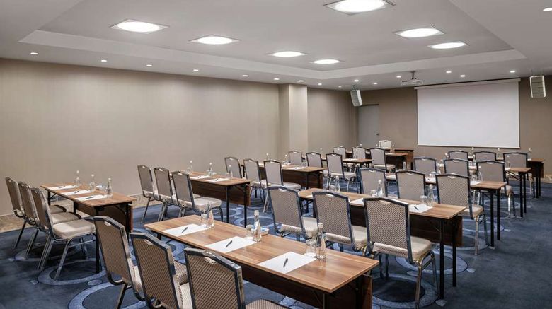 <b>DoubleTree by Hilton Istanbul Esentepe Meeting</b>. Images powered by <a href="https://iceportal.shijigroup.com/" title="IcePortal" target="_blank">IcePortal</a>.