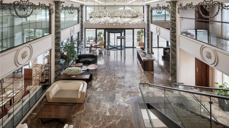 DoubleTree by Hilton Istanbul Esentepe Lobby