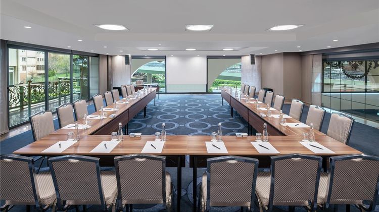 DoubleTree by Hilton Istanbul Esentepe Meeting