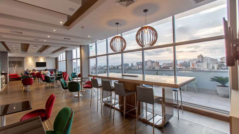<b>Hampton by Hilton Lima San Isidro Restaurant</b>. Images powered by <a href="https://iceportal.shijigroup.com/" title="IcePortal" target="_blank">IcePortal</a>.
