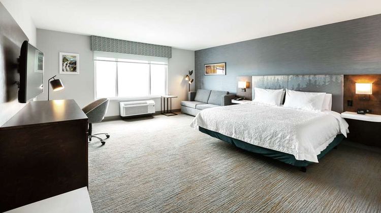 Hampton Inn & Suites Beauport Room