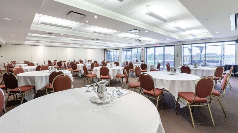 <b>DoubleTree by Hilton Quebec Meeting</b>. Images powered by <a href="https://iceportal.shijigroup.com/" title="IcePortal" target="_blank">IcePortal</a>.
