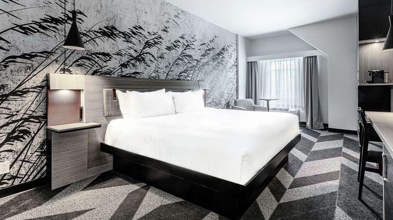 <b>DoubleTree by Hilton Quebec Other</b>. Images powered by <a href="https://iceportal.shijigroup.com/" title="IcePortal" target="_blank">IcePortal</a>.