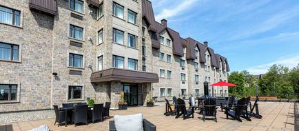 DoubleTree by Hilton Quebec Exterior