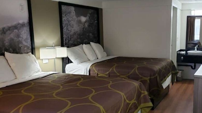 <b>Super 8 by Wyndham Asheville/Biltmore Room</b>. Images powered by <a href="https://iceportal.shijigroup.com/" title="IcePortal" target="_blank">IcePortal</a>.